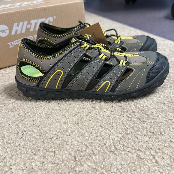 NWT!! Hi-Tec Tortola Escape Jr!! - Picture 3 of 9